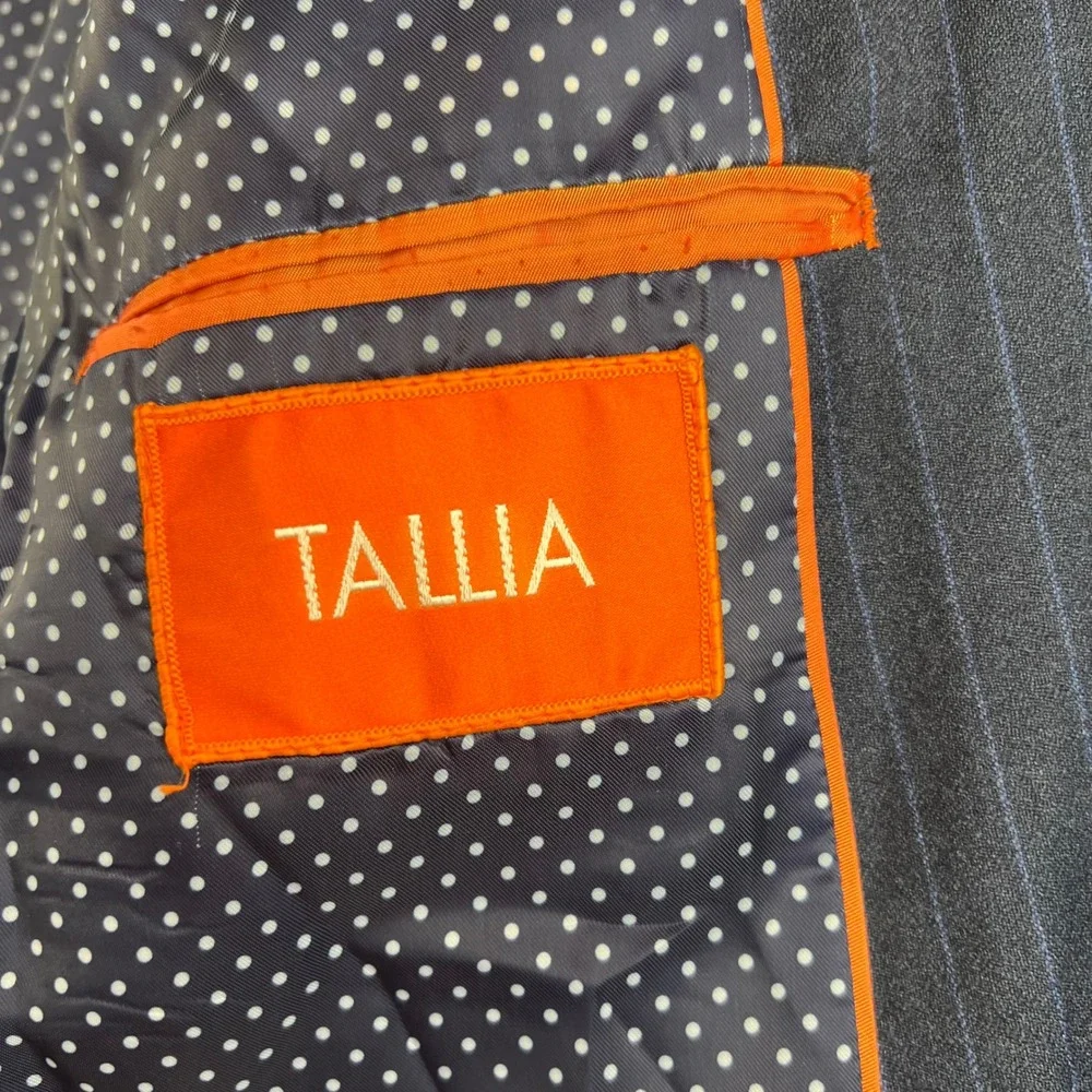 Tallia Mens Blue Pinstripe Blazer Two Button Sport Coat Polka Dot Lining 40R